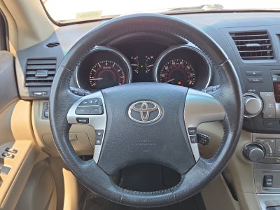 2012 Toyota HIGHLANDER SE