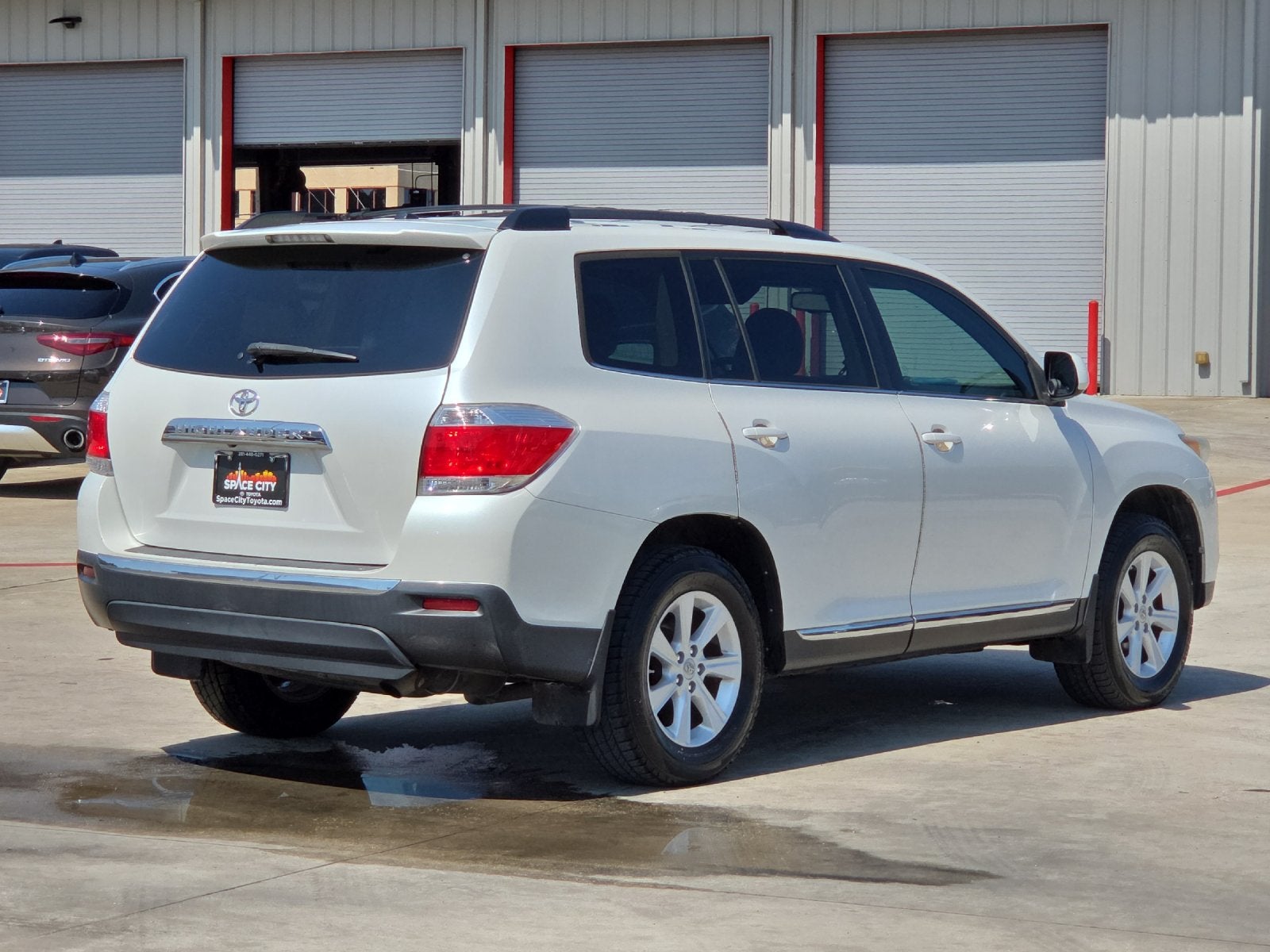 2012 Toyota HIGHLANDER SE