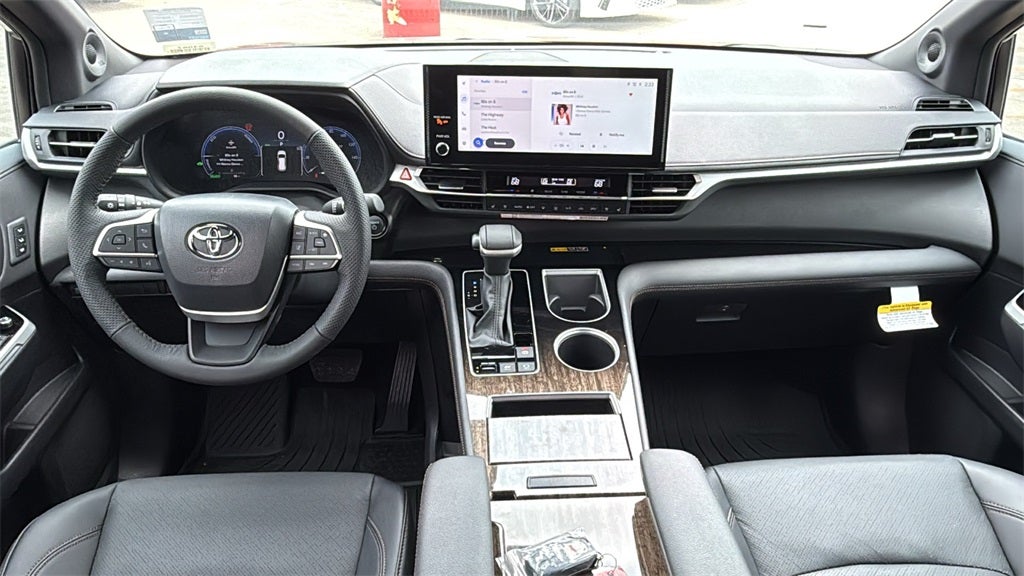 2026 Toyota Sienna Limited 7 Passenger