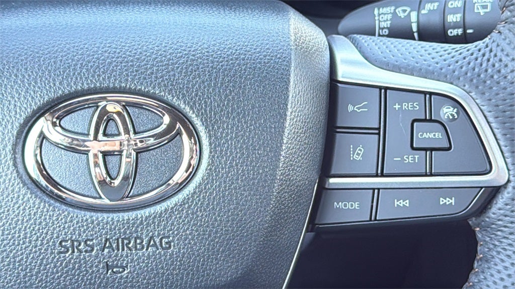 2026 Toyota Sienna Limited 7 Passenger
