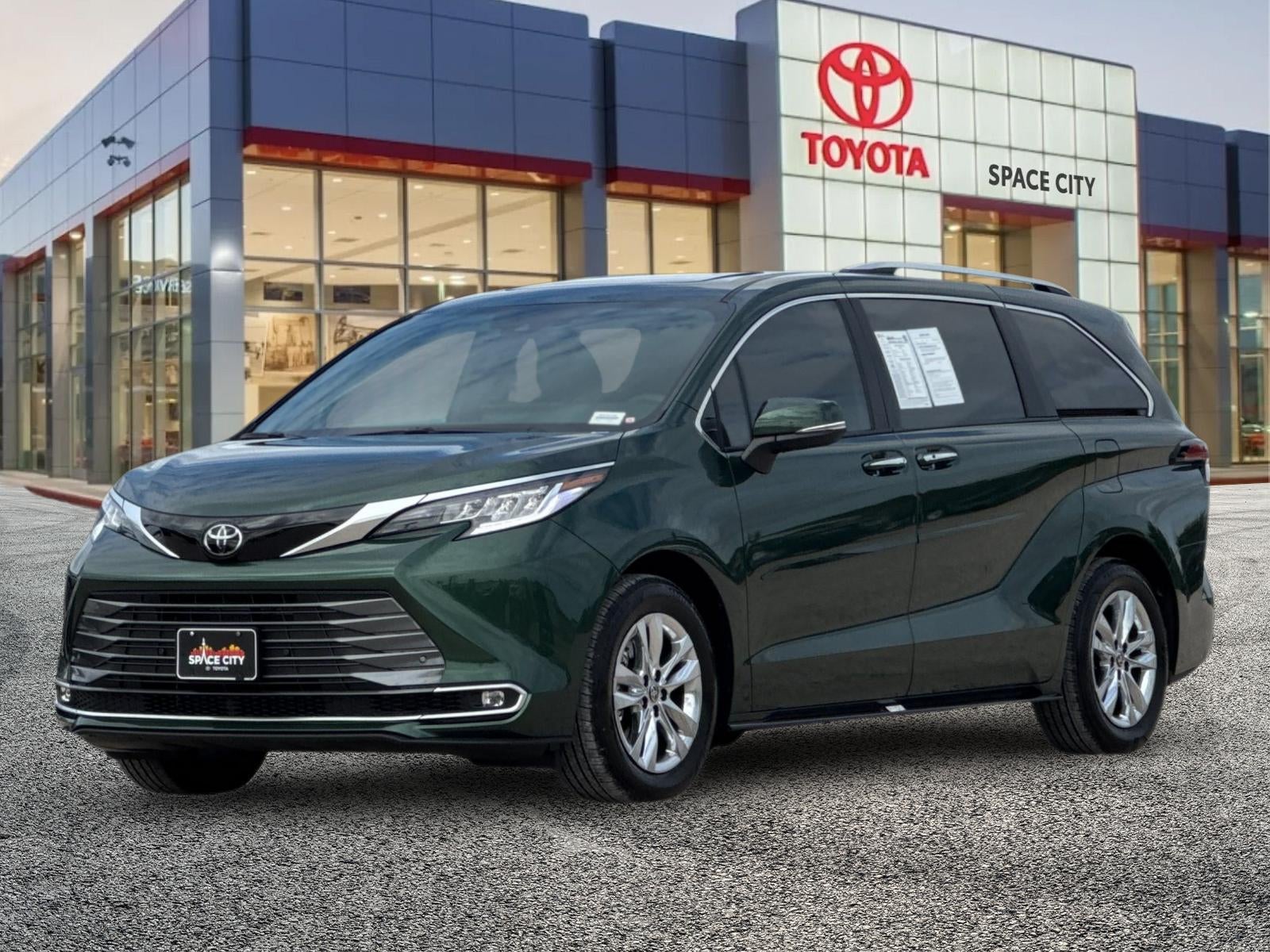 2026 Toyota Sienna Limited 7 Passenger