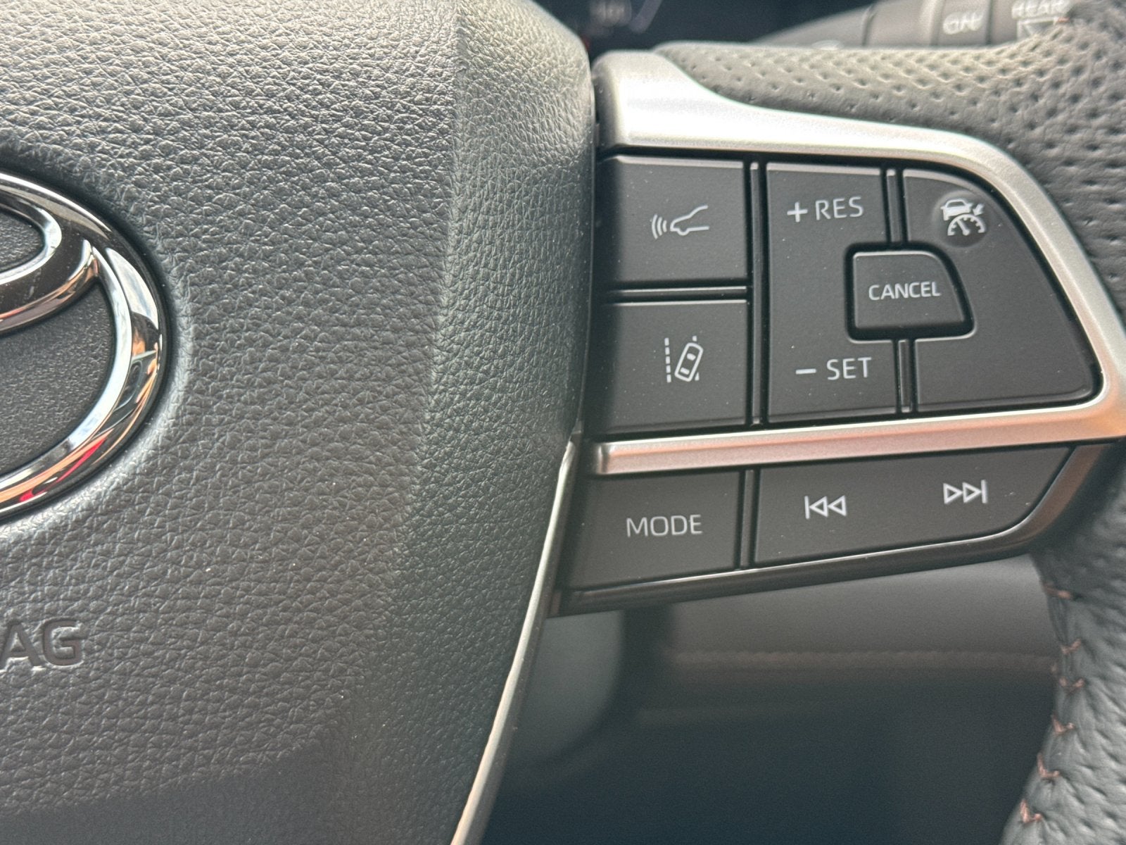 2026 Toyota Sienna Limited 7 Passenger