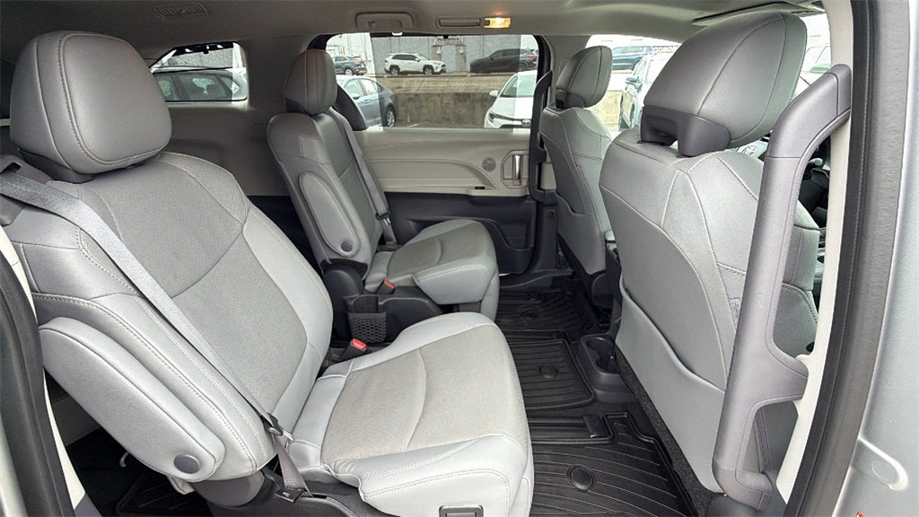 2024 Toyota SIENNA LTD AWD Limited 7 Passenger