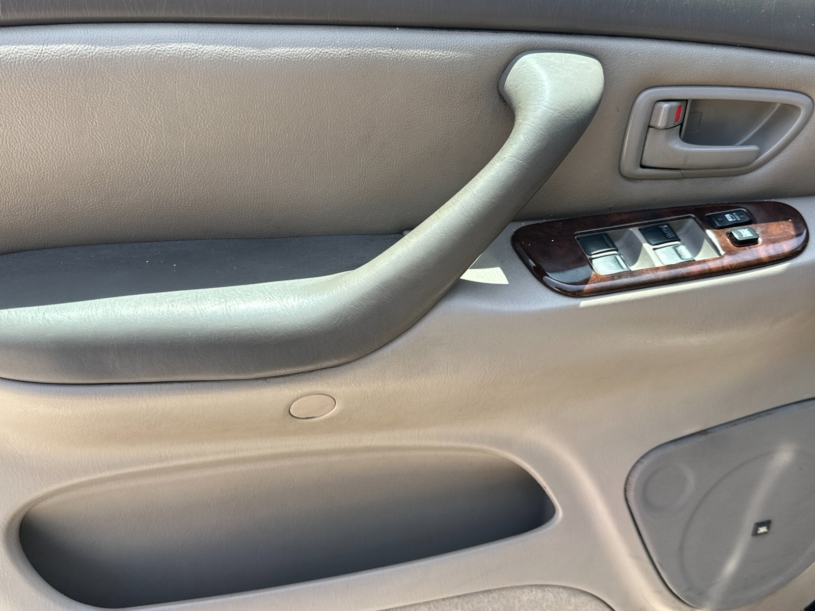 2006 Toyota SEQUOIA SR5