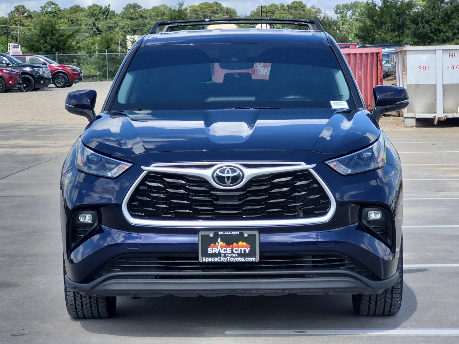 2022 Toyota Highlander LE