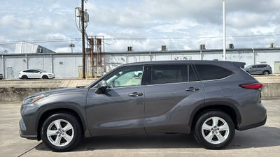 2021 Toyota HIGHLANDER LE