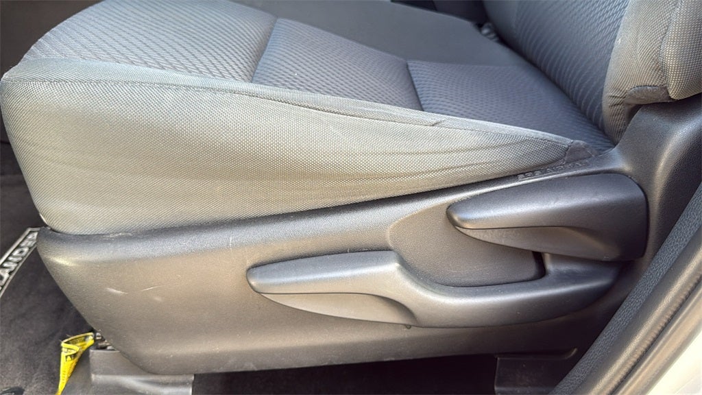 2019 Toyota HIGHLANDER LE Plus