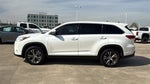 2019 Toyota HIGHLANDER LE Plus