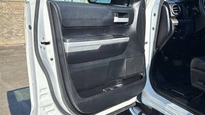 2017 Toyota TUNDRA 4X4 SR5