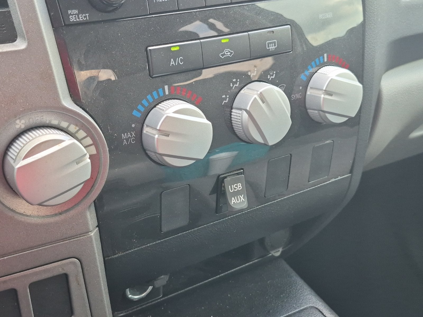 2013 Toyota TUNDRA 4X2 Grade 4.6L V8
