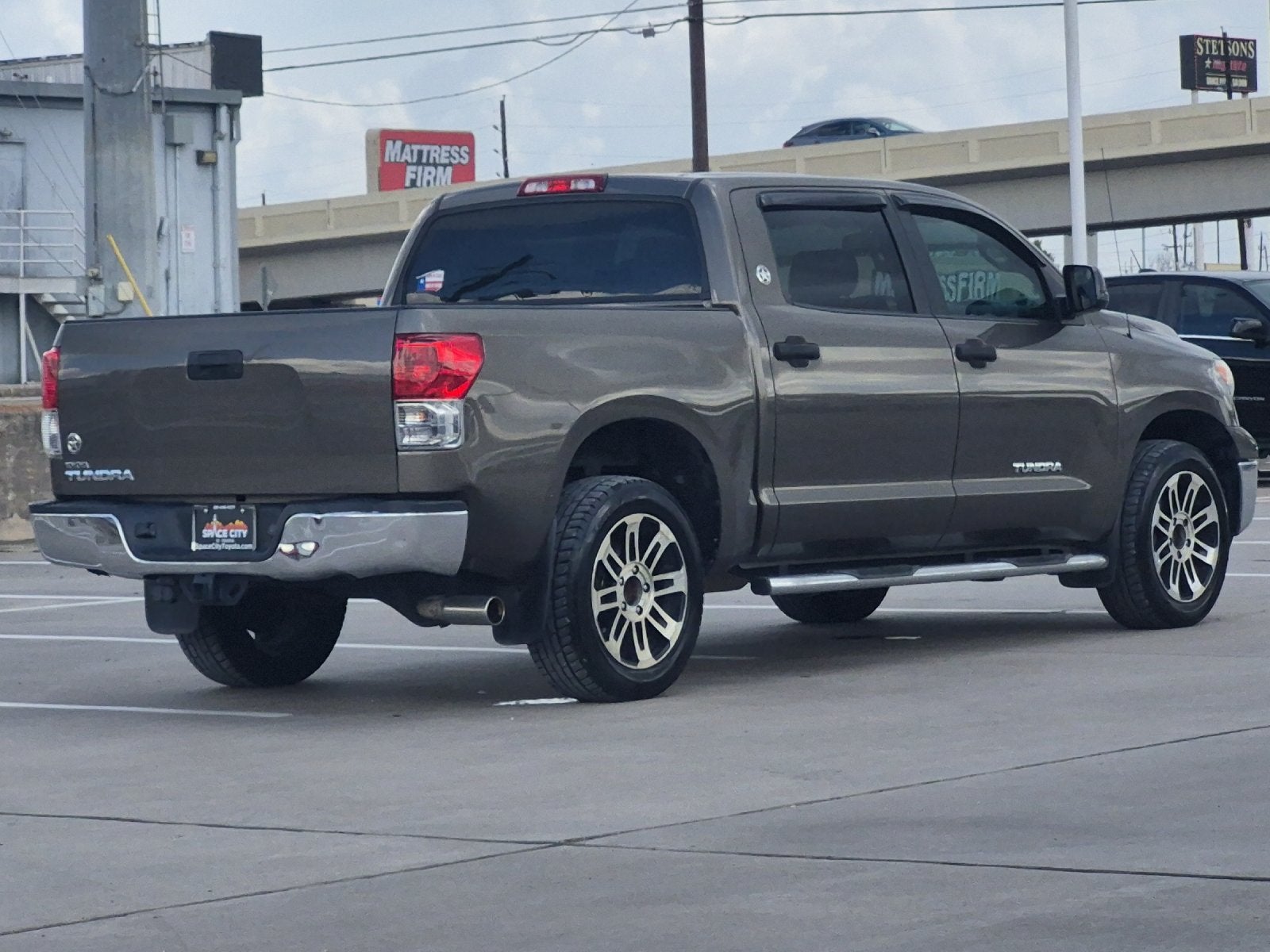 2013 Toyota TUNDRA 4X2 Grade 4.6L V8