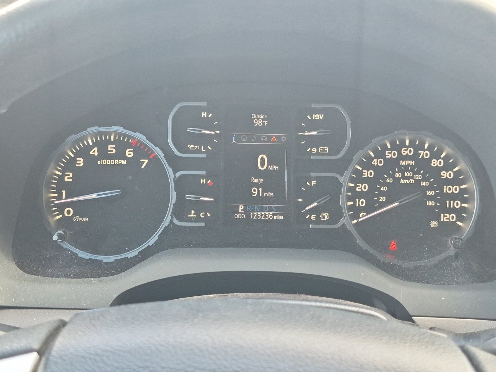2018 Toyota Tundra SR5