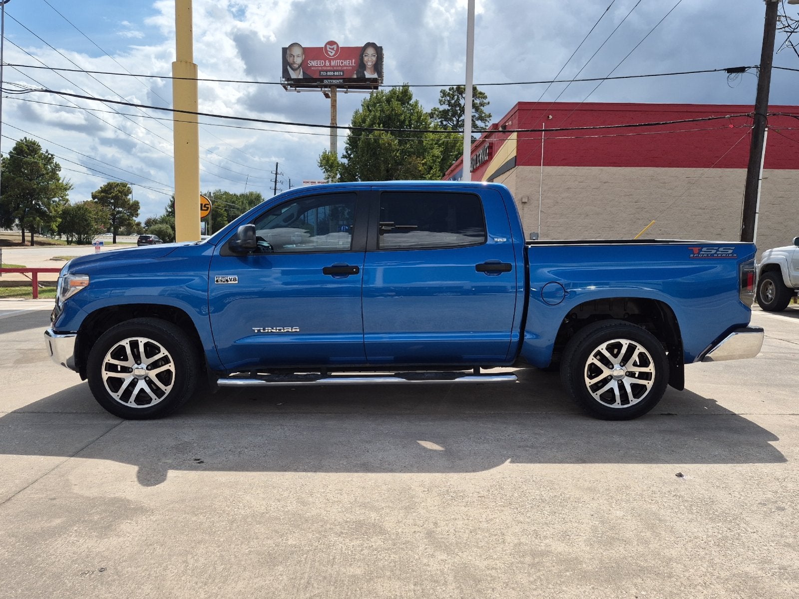 2018 Toyota Tundra SR5