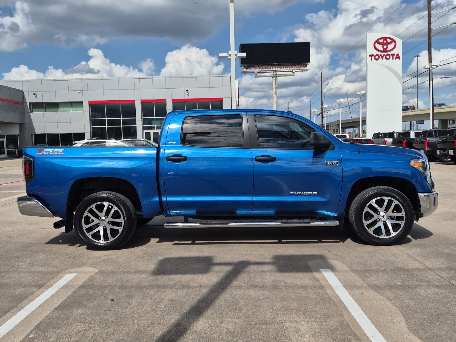 2018 Toyota Tundra SR5
