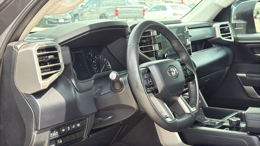 2024 Toyota TUNDRA 4X2 SR5
