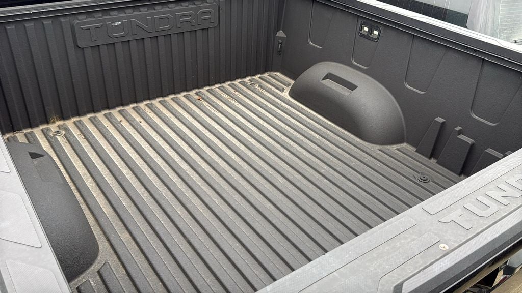 2025 Toyota TUNDRA 4X2 SR5
