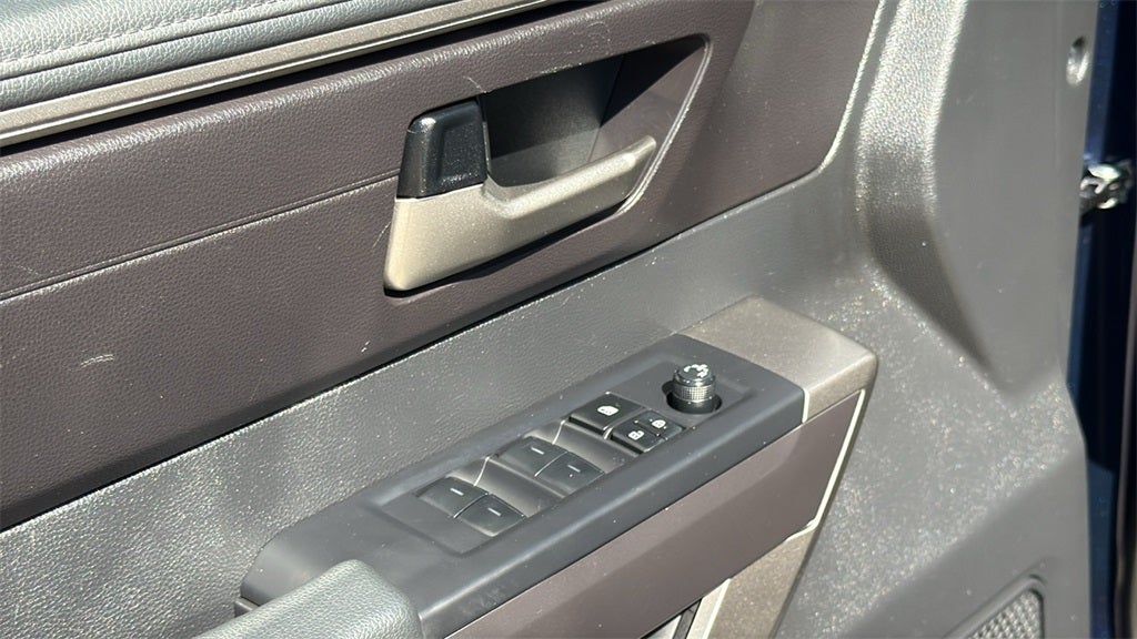 2023 Toyota TUNDRA 4X4 SR5