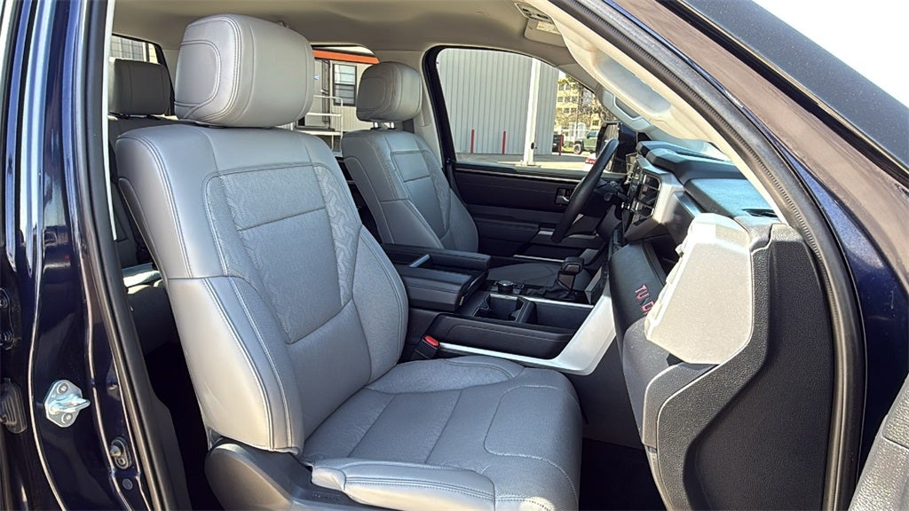 2023 Toyota TUNDRA 4X4 SR5