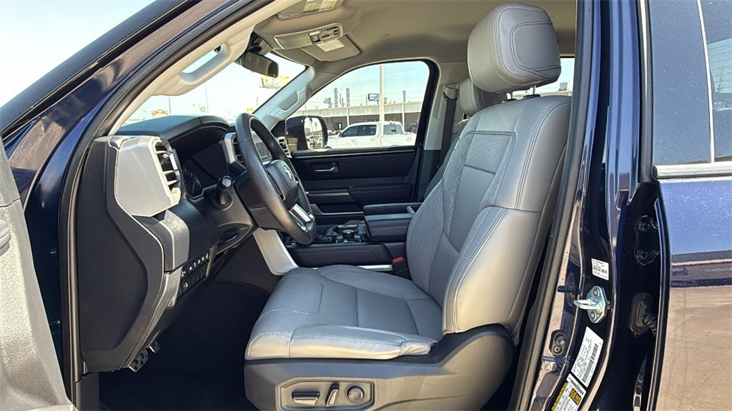 2023 Toyota TUNDRA 4X4 SR5