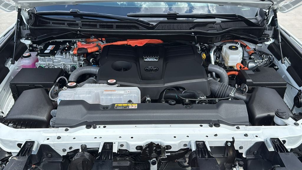2026 Toyota TUNDRA HV 4X4 Platinum