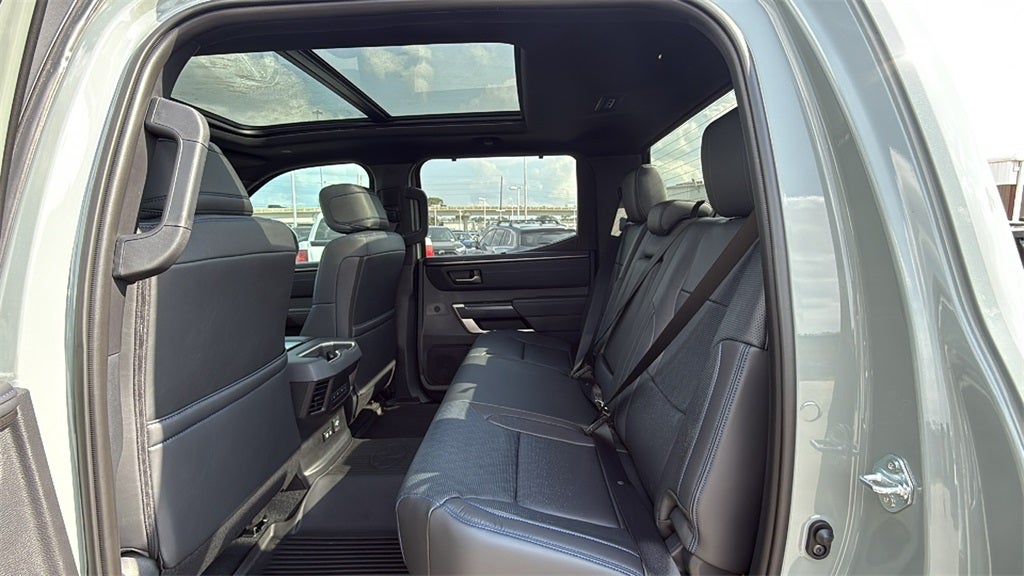 2026 Toyota Tundra i-FORCE MAX Platinum i-FORCE MAX