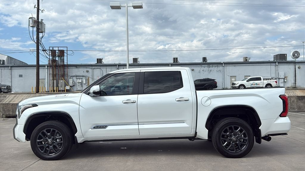 2025 Toyota TUNDRA HV 4X4 Platinum