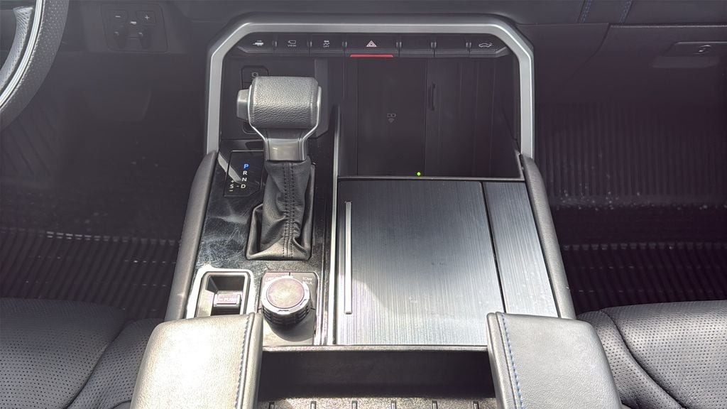 2025 Toyota TUNDRA HV 4X4 Platinum