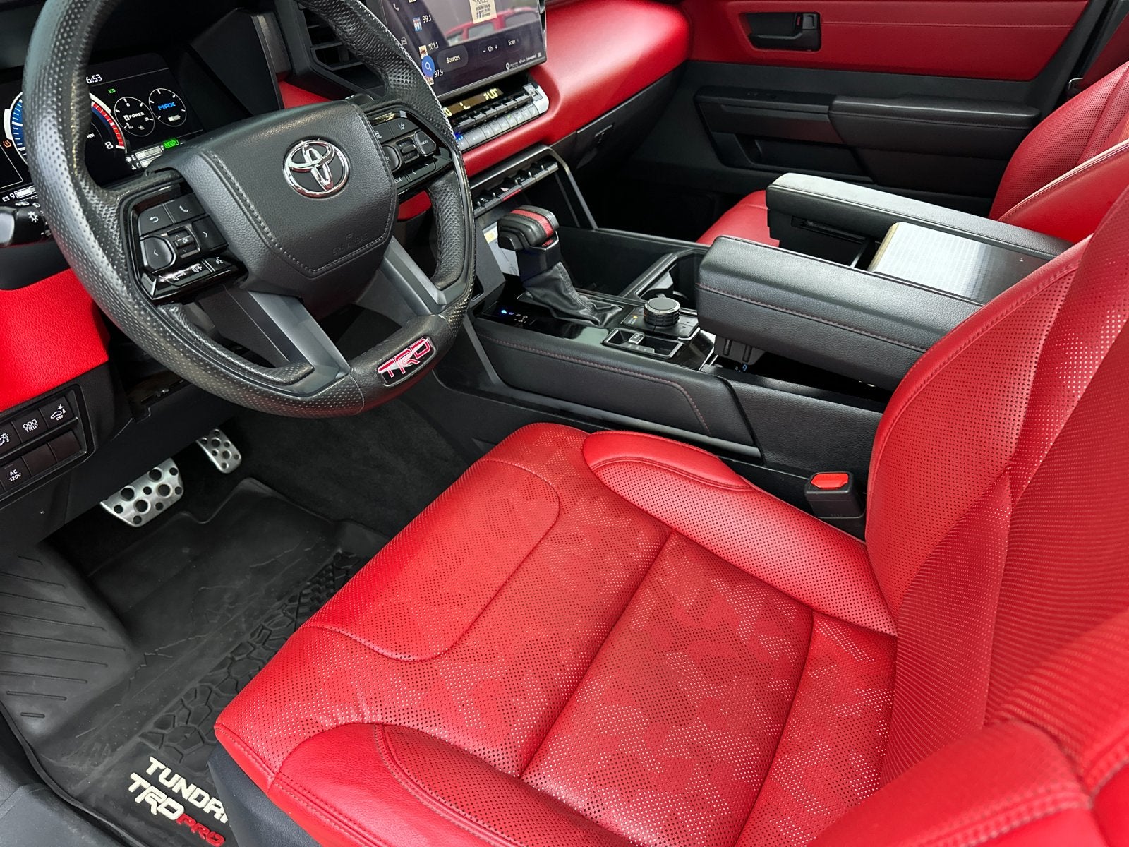 2022 Toyota Tundra i-FORCE MAX TRD Pro