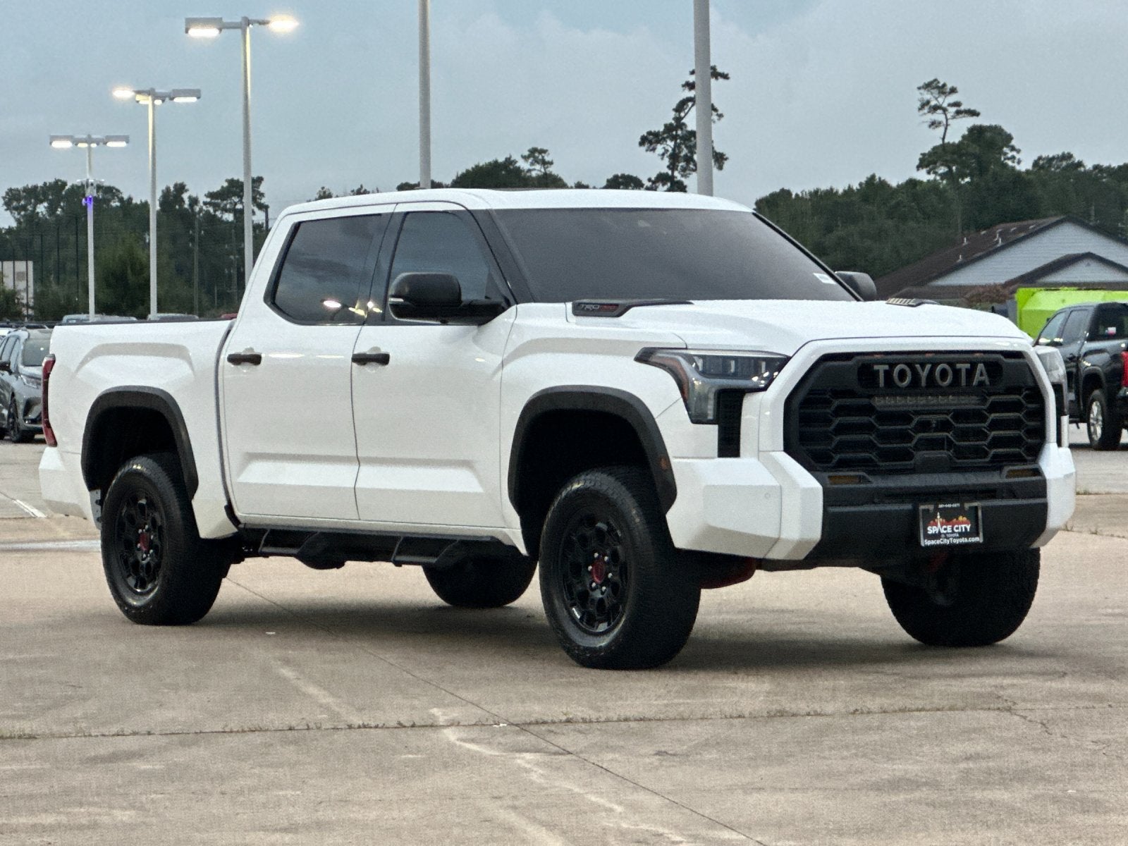 2022 Toyota Tundra i-FORCE MAX TRD Pro