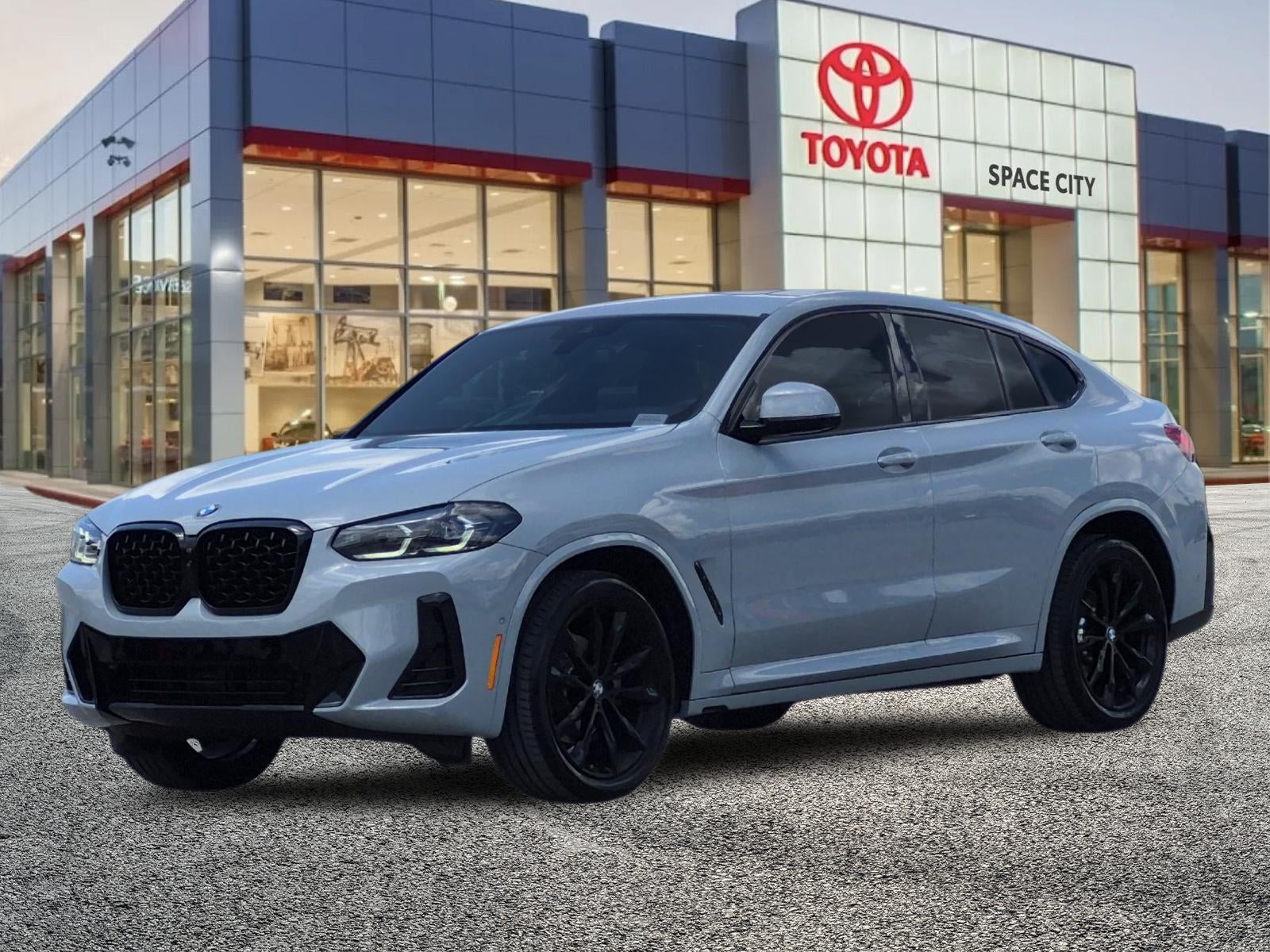 2025 BMW X4 xDrive30i