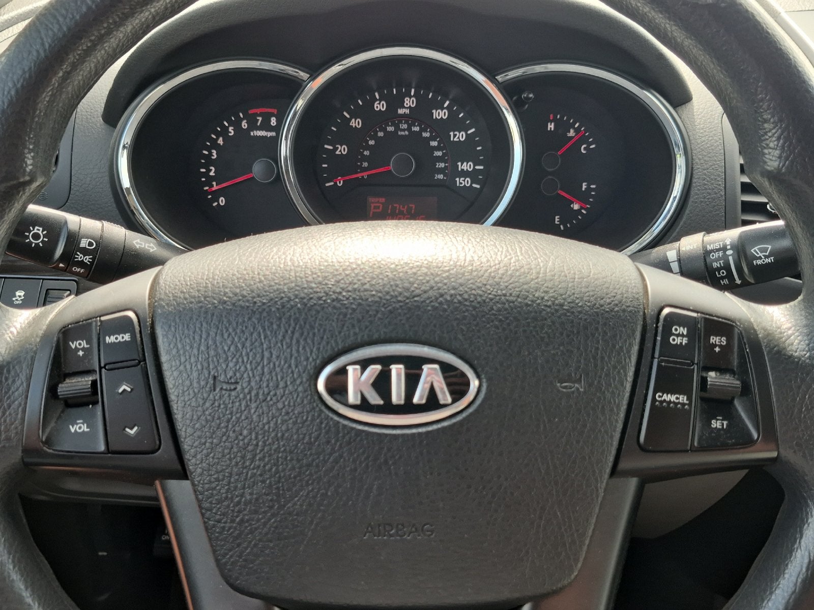 2011 Kia Sorento LX