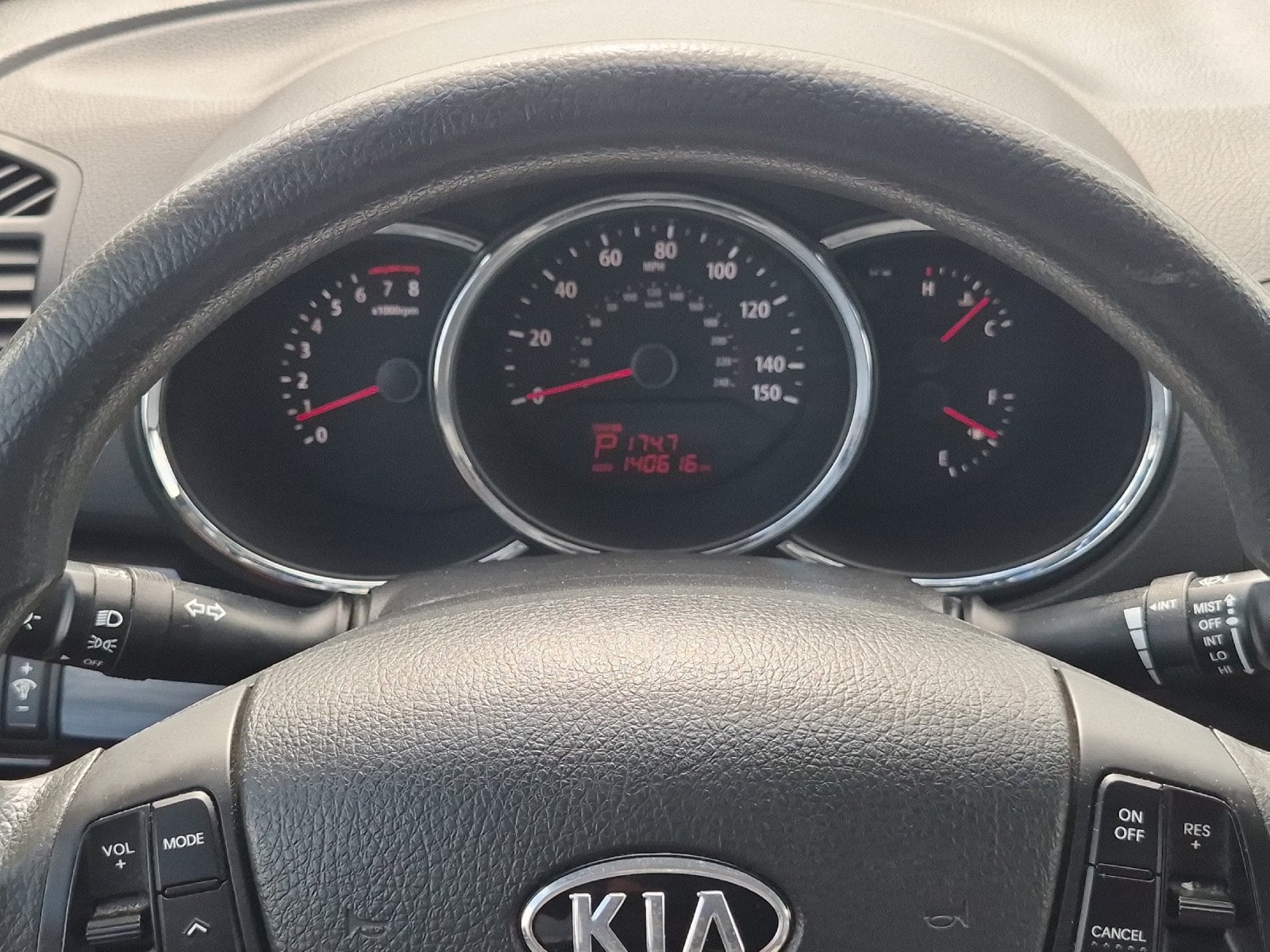 2011 Kia Sorento LX