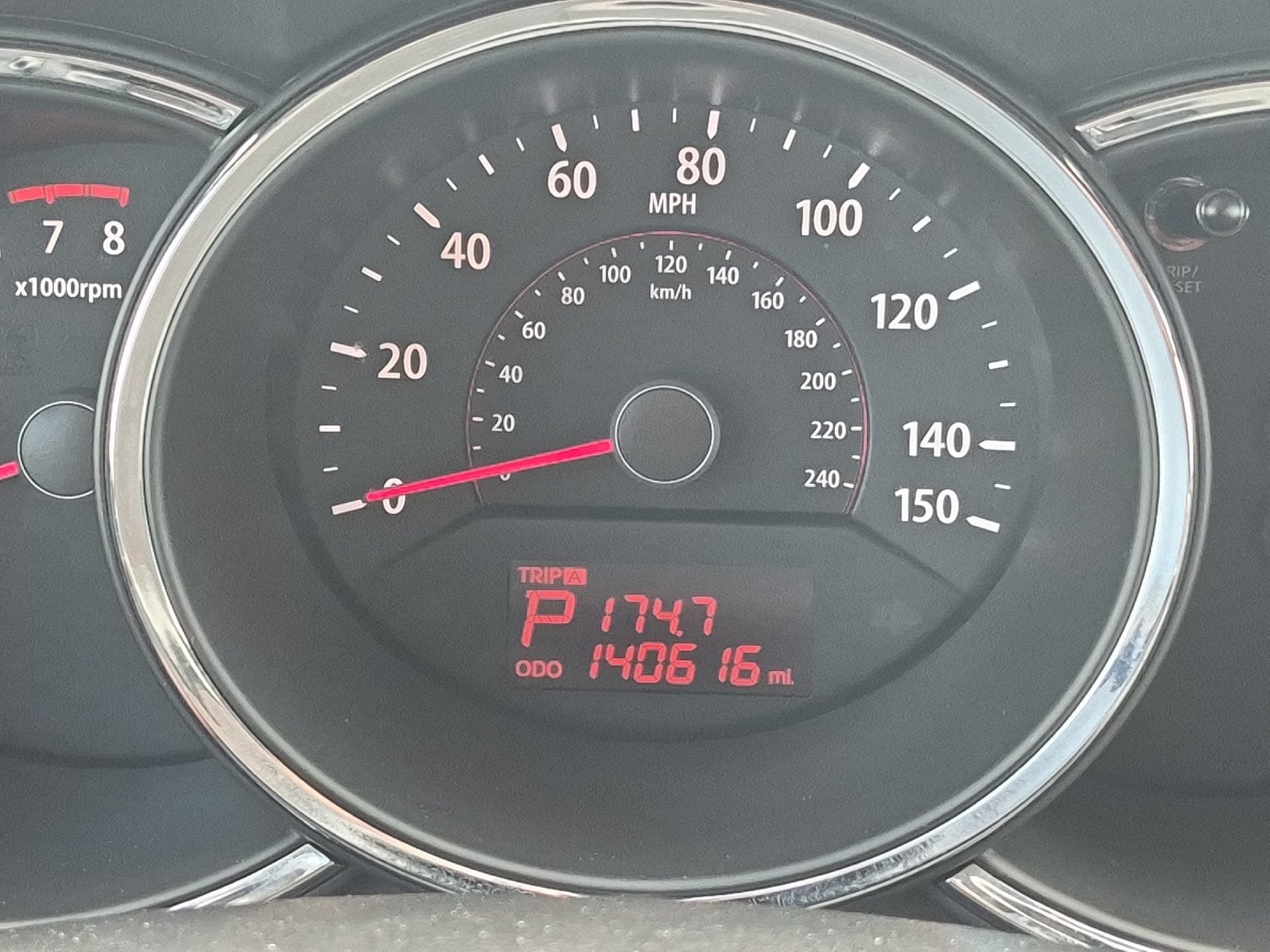 2011 Kia Sorento LX