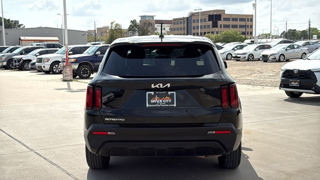 2023 Kia Sorento LX