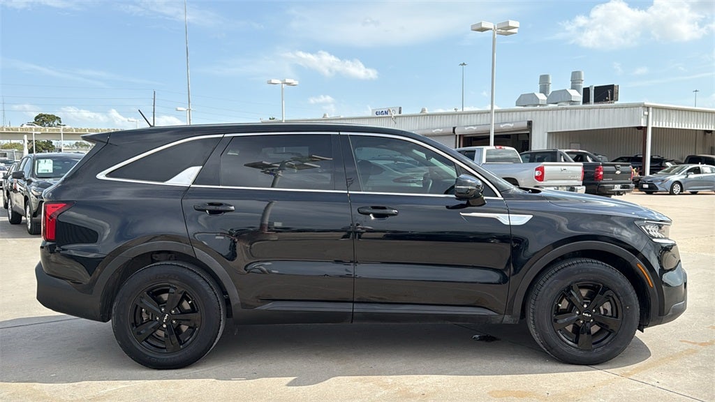 2023 Kia Sorento LX