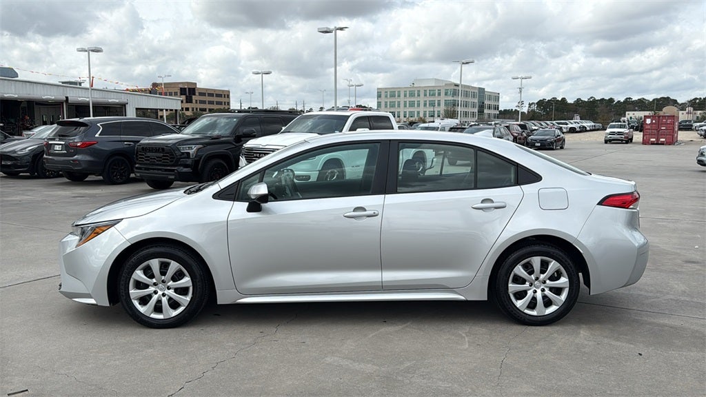 2025 Toyota COROLLA LE