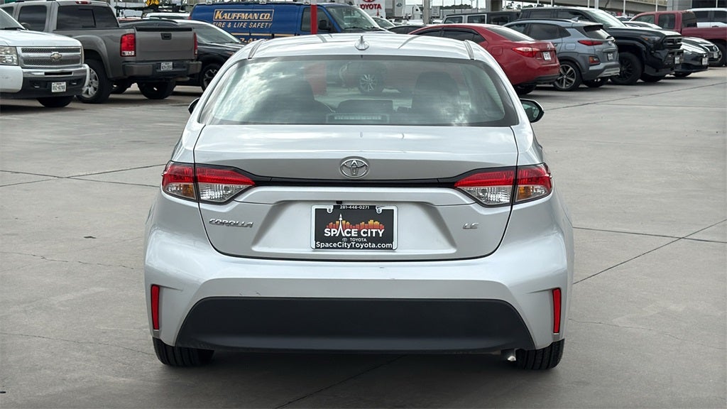 2025 Toyota COROLLA LE