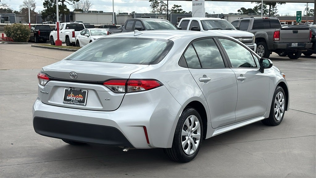 2025 Toyota COROLLA LE