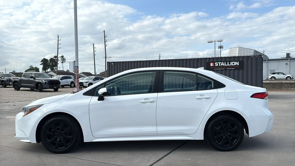 2026 Toyota COROLLA LE