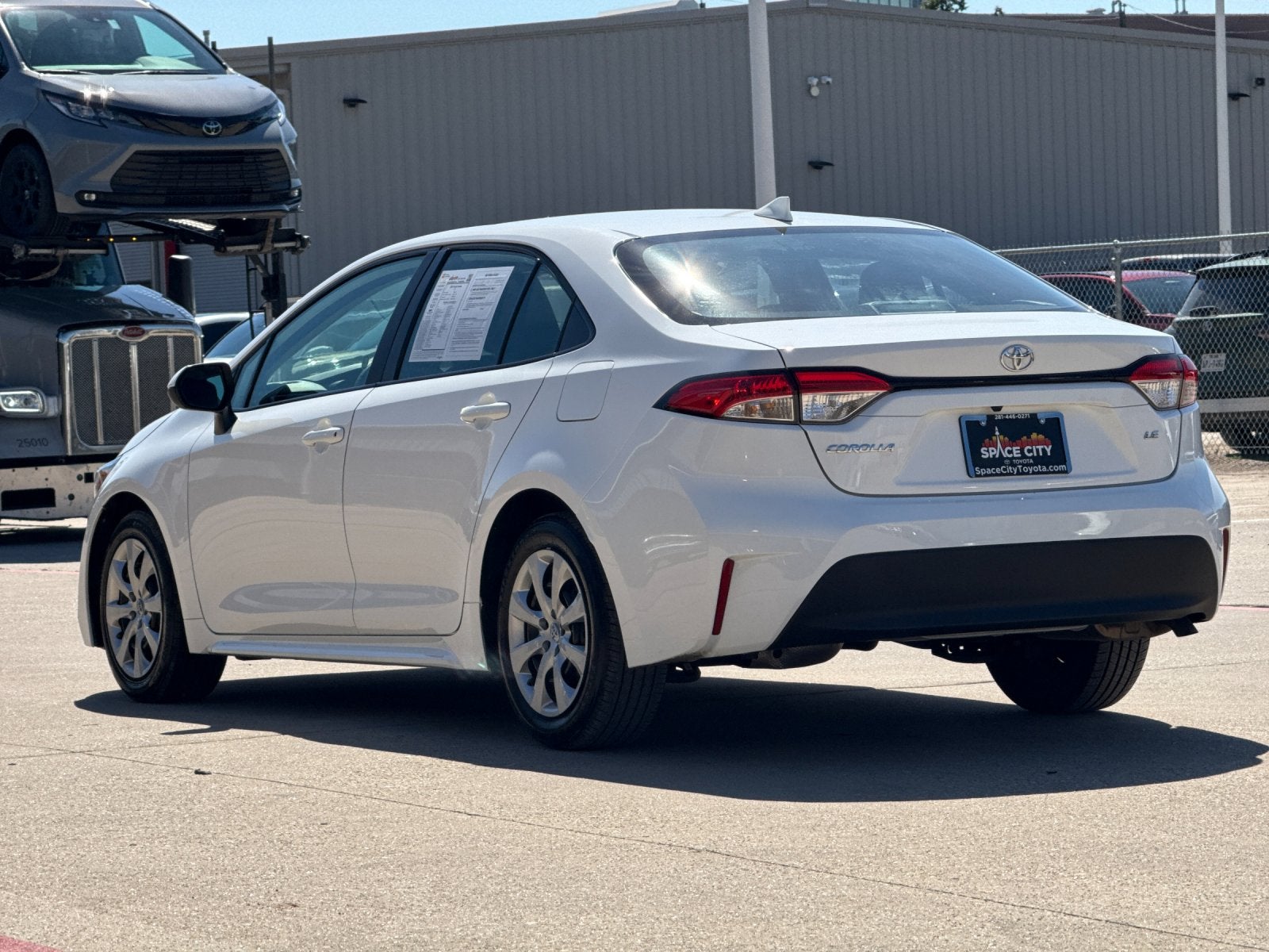 2025 Toyota Corolla LE