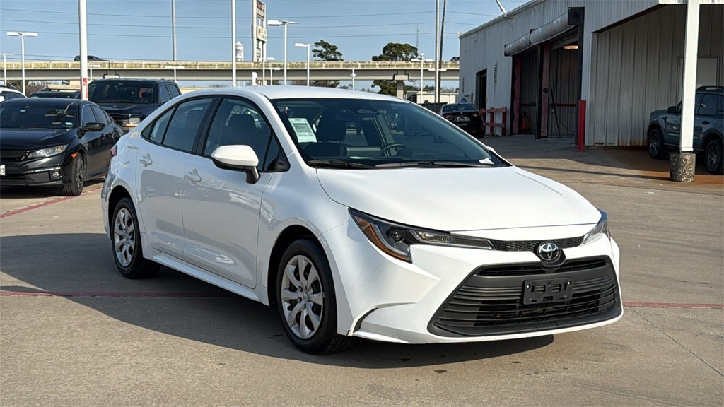 2024 Toyota COROLLA LE