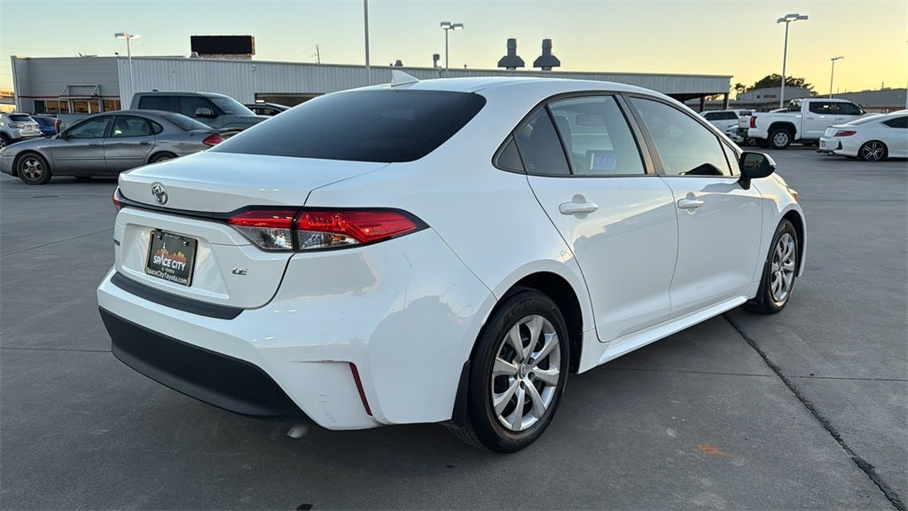 2023 Toyota COROLLA LE