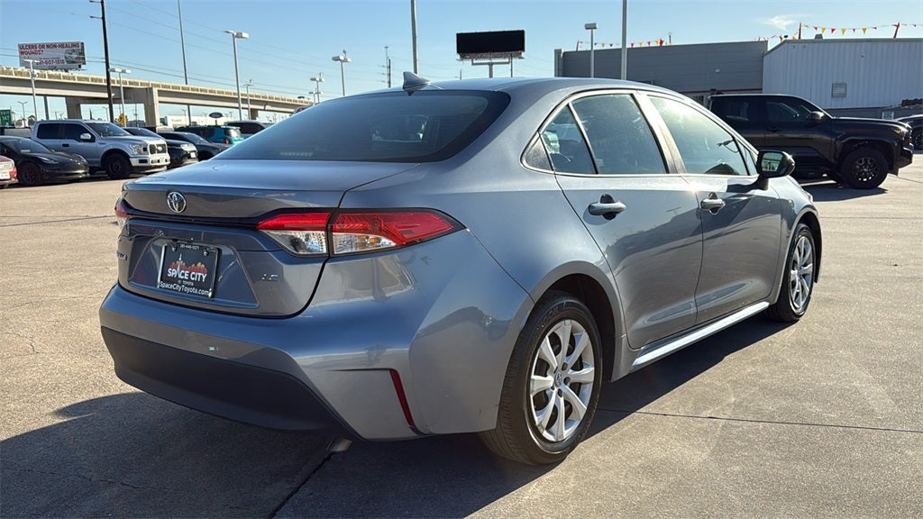 2024 Toyota COROLLA LE
