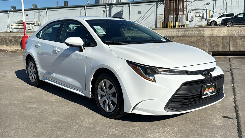 2024 Toyota COROLLA LE