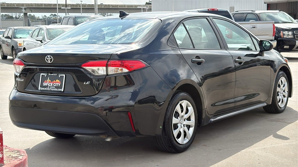 2025 Toyota COROLLA LE