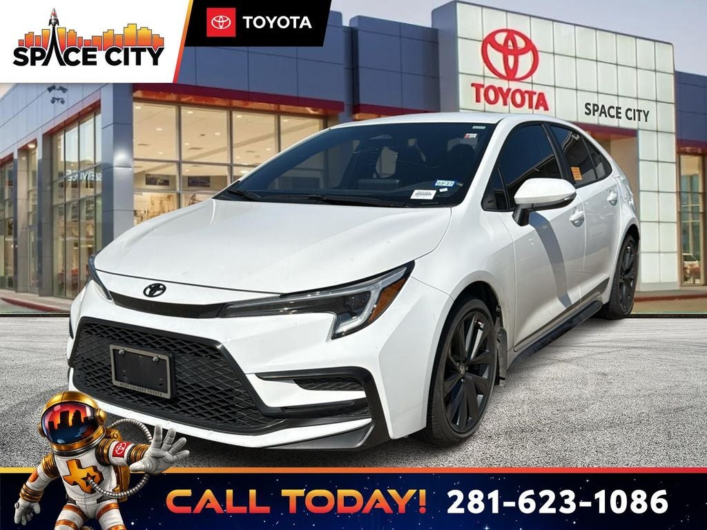 2025 Toyota COROLLA SE