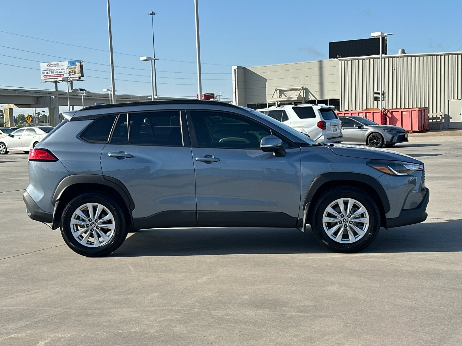 2024 Toyota Corolla Cross LE