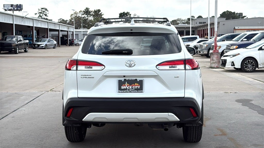2022 Toyota Corolla Cross LE