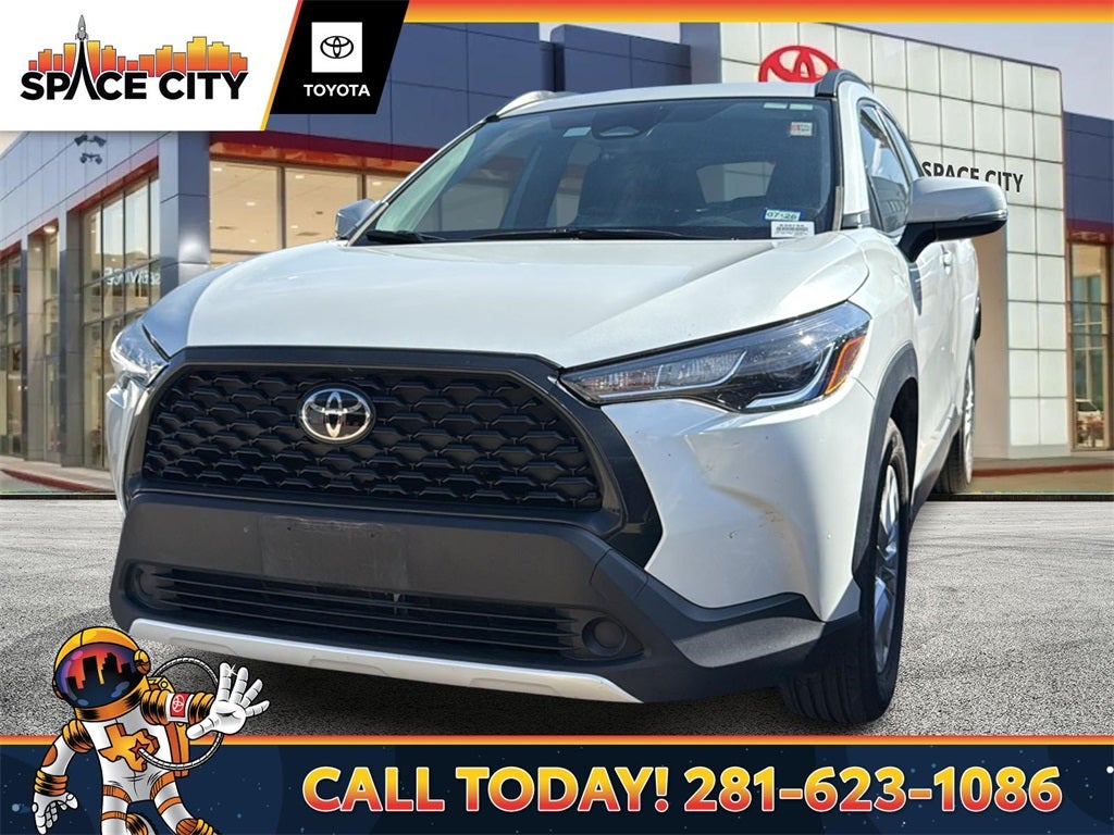 2023 Toyota Corolla Cross LE