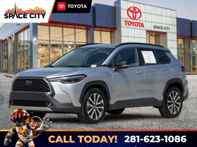 2025 Toyota Corolla Cross XLE